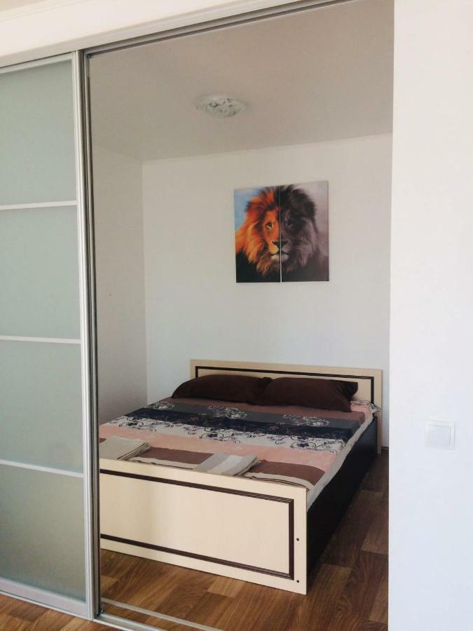 Studio Apartment In Center Полтава Экстерьер фото